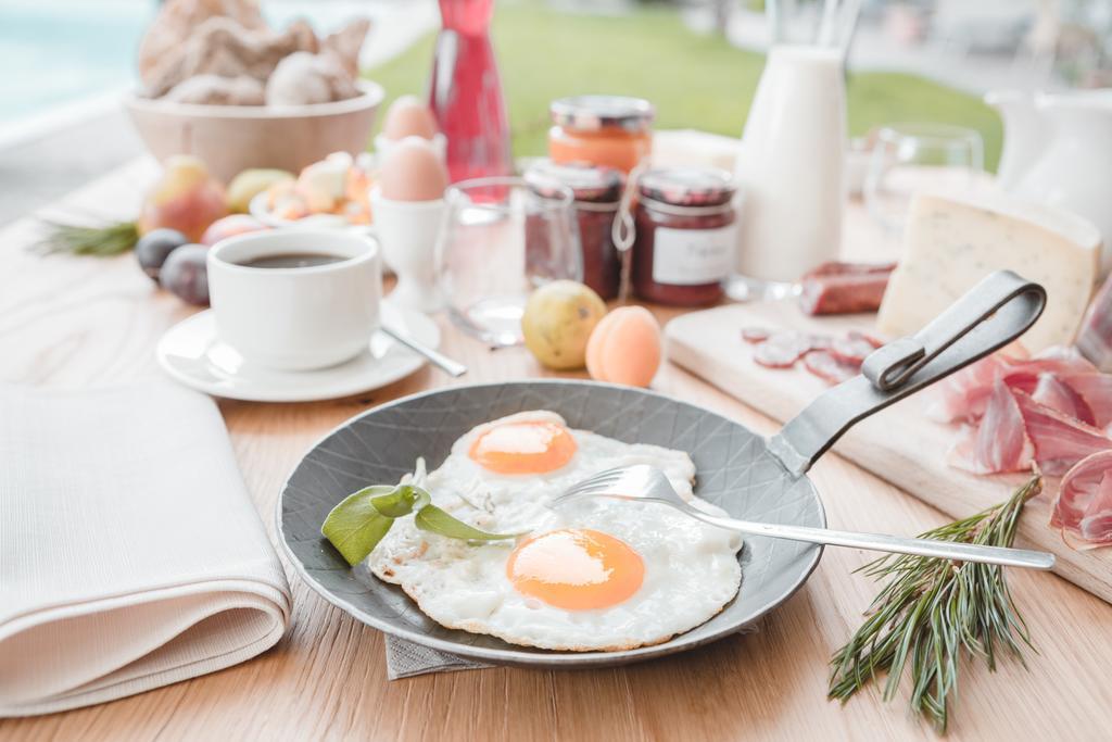 Hotel Tiefenbrunn Gardensuites & Breakfast Lana Eksteriør bilde